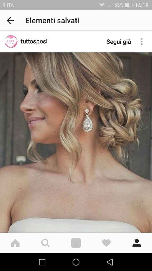 Acconciatura raccolto morbido. foto? - 1