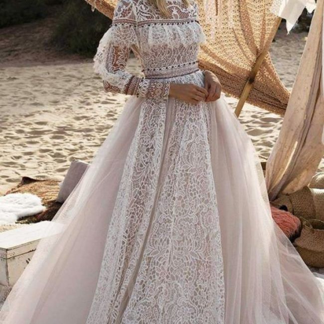 Avete già chiaro lo stile del vostro abito per le nozze? 2