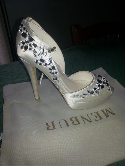 A.a.a cercasi decolletèe glitterati! - 1