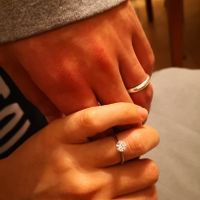 E ora mostraci una foto del tuo anello di fidanzamento! - 1