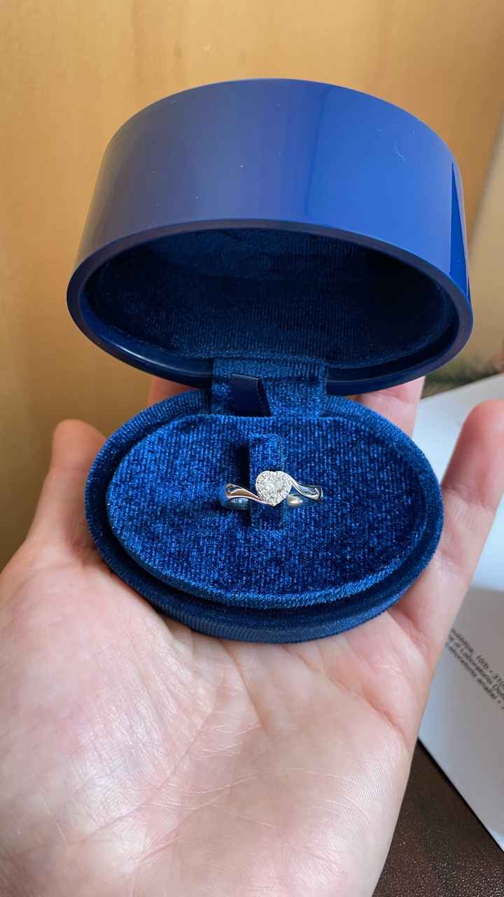 Come è il vostro anello di fidanzamento?? - 1