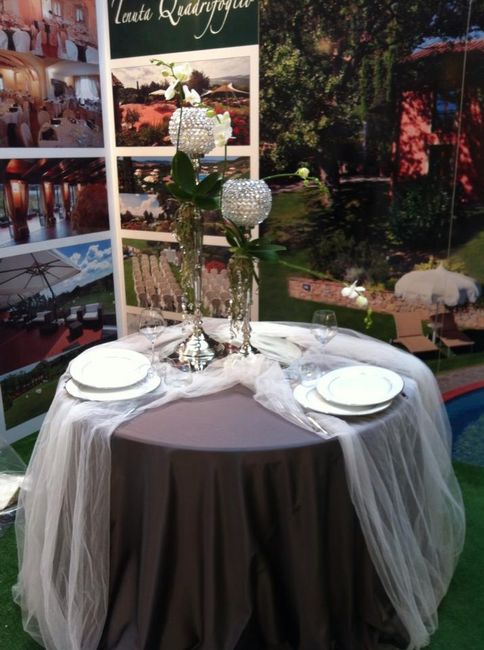 allestimento tavoli:)))