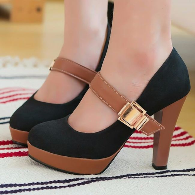 Mary Jane shoes with plateau