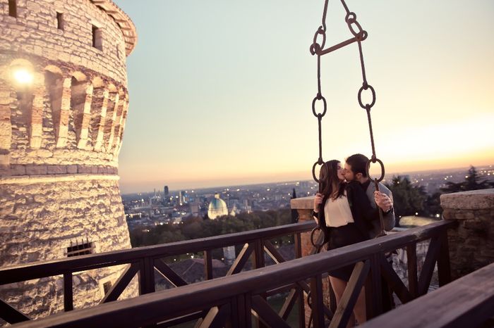 al tramonto, in un bellissimo castello