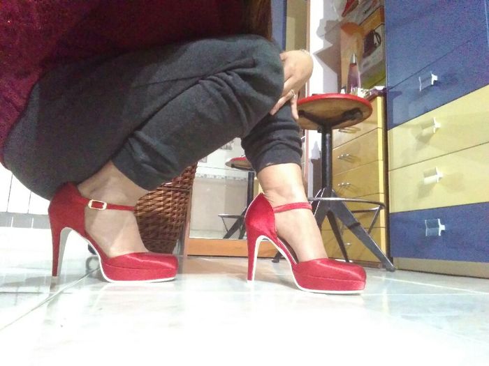Scarpe rosse. vanno bene? - 1