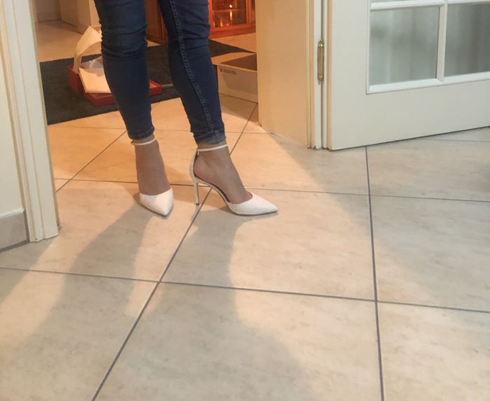 Aiuto - Le prendo? 👠 - 2