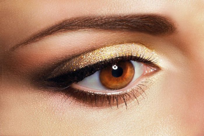 MAKE UP GOLD