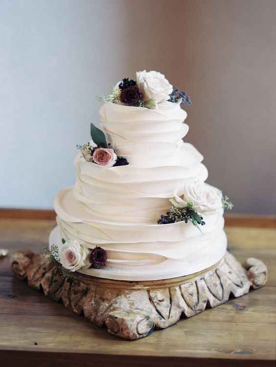 WEDDING CAKE 5