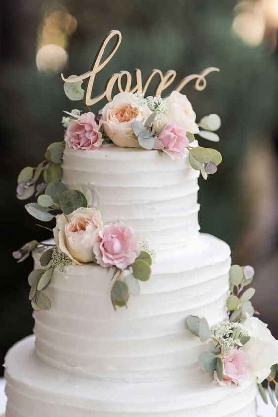 WEDDING CAKE 11