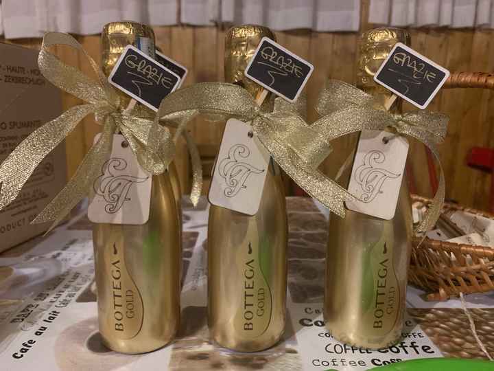 Potete mostrarmi le vostre bomboniere? - 2