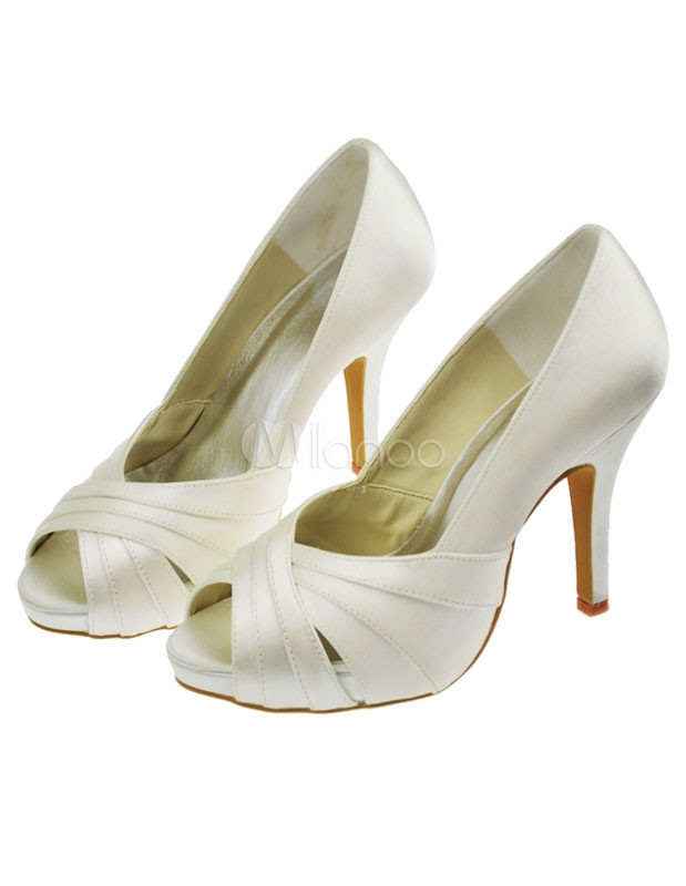 Spose di giugno 2016 scarpe chiuse oppure sandali per le nozze? - 1