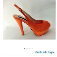 Scarpe arancioni - 1