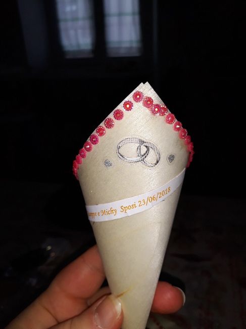 Coni per riso dopo chiesa - 1