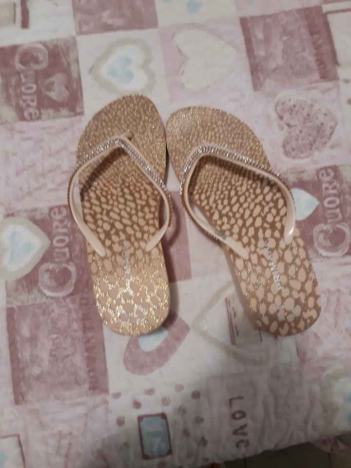 Le mie ciabatte per la prima notte - 2