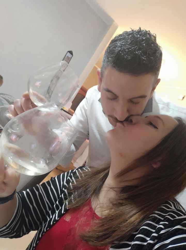 Postate una foto di voi due 👇 - 1