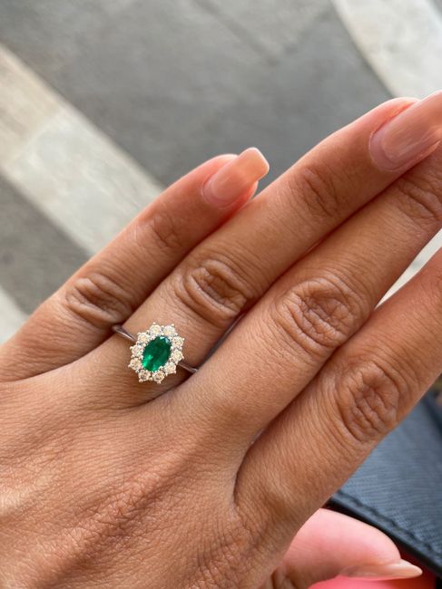 Celebriamo l'amore! Uscite l'anello 📸💍🥳❤️ 28