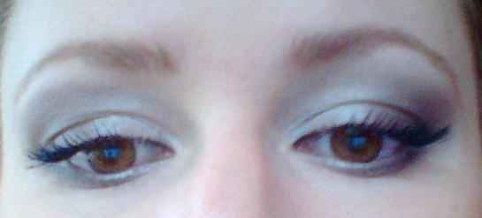 trucco occhi con ciuffetti false lashes