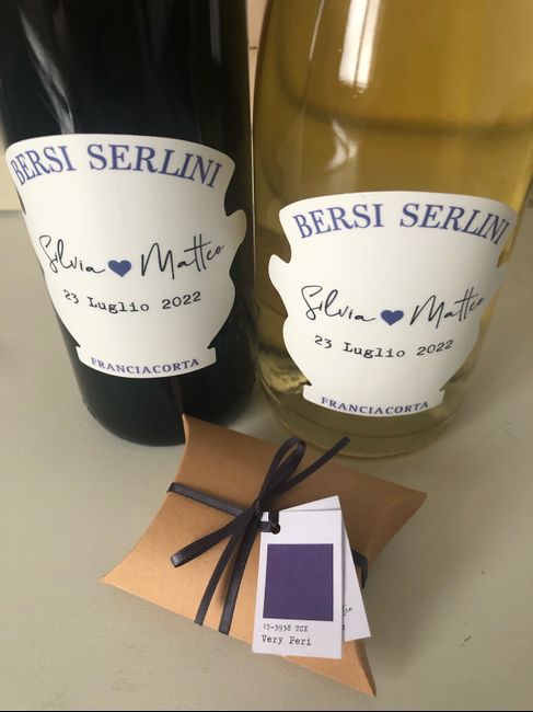 Grafiche, dettagli, bomboniere e gadget - 1