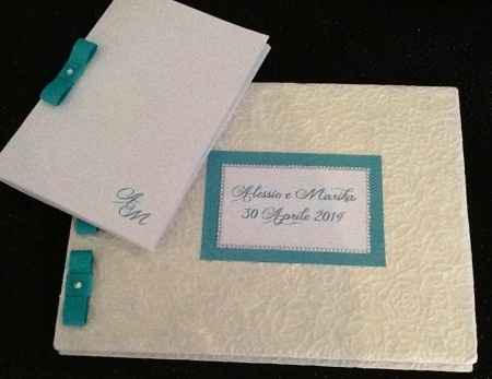 Tiffany per guestbook, libretti messa e coni portariso