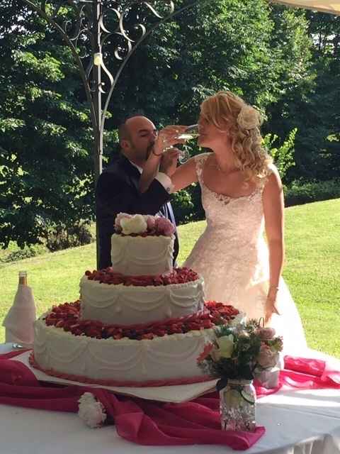 il brindisi e la torta