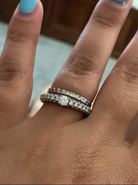 E ora mostraci una foto del tuo anello di fidanzamento! 20