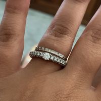 E ora mostraci una foto del tuo anello di fidanzamento! - 1