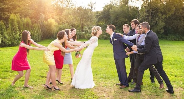 Con damigelle e testimoni