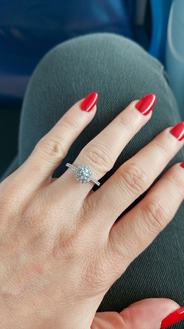 I vostri anelli di fidanzamento: vogliamo vederli! 24