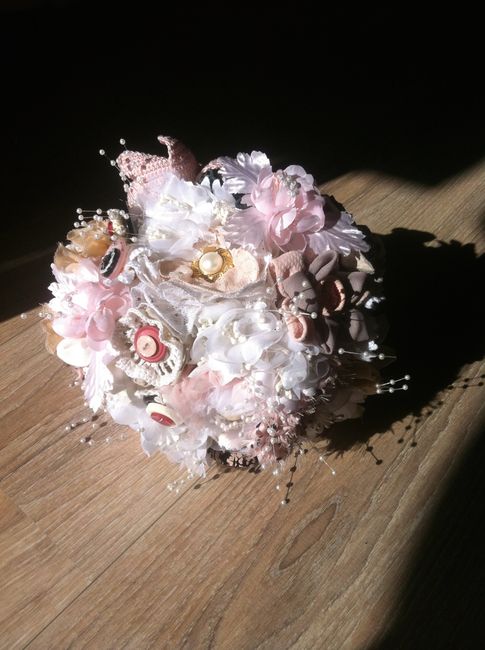 Bouquet di stoffa e bottoni