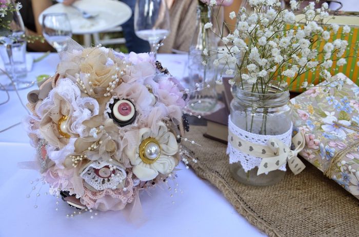Bouquet di stoffa e bottoni