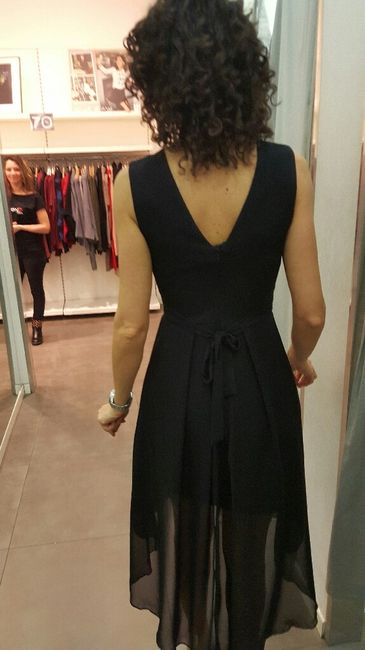 Cosa ne pensate di questo abito? - 1