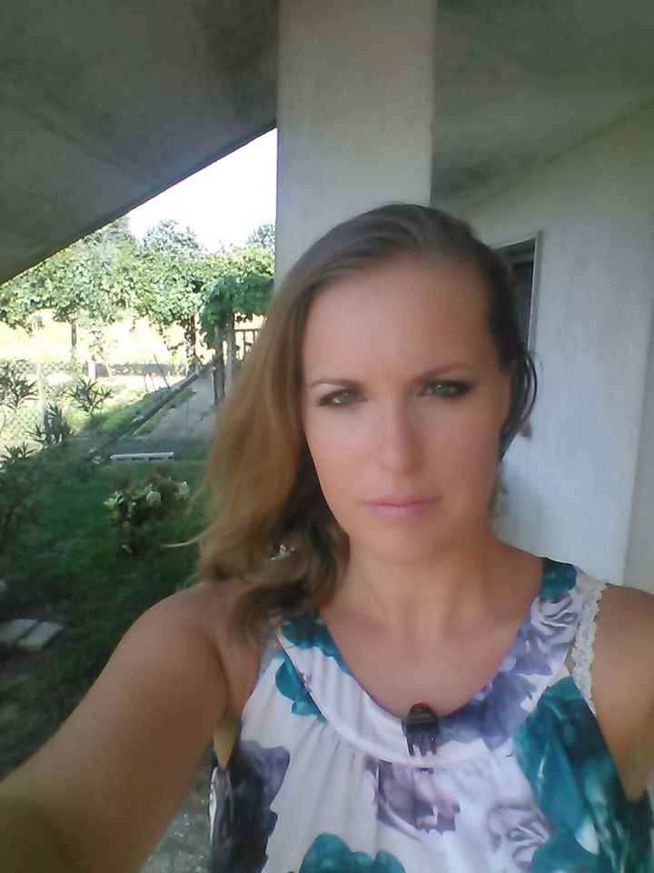 Ormai ci siamo!!! trucco e acconciatura..che dite?? - 2