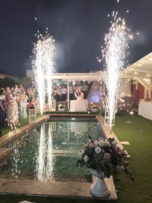 🎆 Fuochi d’artificio dopo il taglio torta 🎂💥 - 1