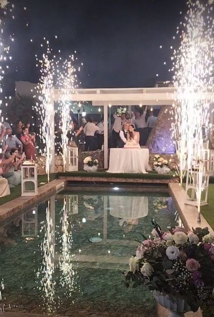 🎆 Fuochi d’artificio dopo il taglio torta 🎂💥 - 2
