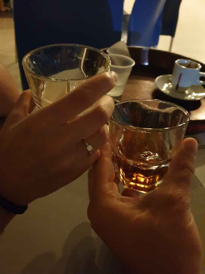 E ora mostraci una foto del tuo anello di fidanzamento! - 1