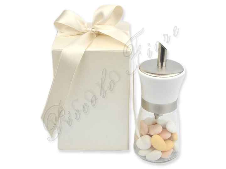 Bomboniere... quale delle due? - 2