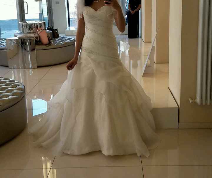 Questo é il mio abito e il vostro??? postate le foto!!!! - 1