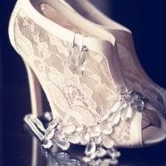 scarpe in pizzo
