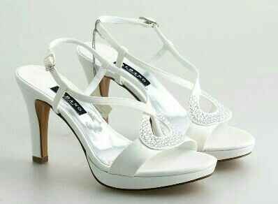 Curiosando nel mondo delle nozze -scarpe - 15