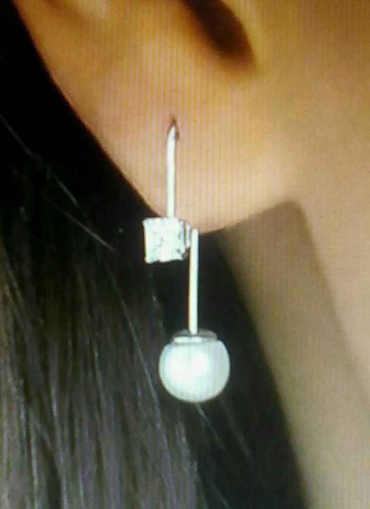 Quale tra questi orecchini? - 1