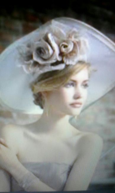 E in testa?- cappelli... - 3