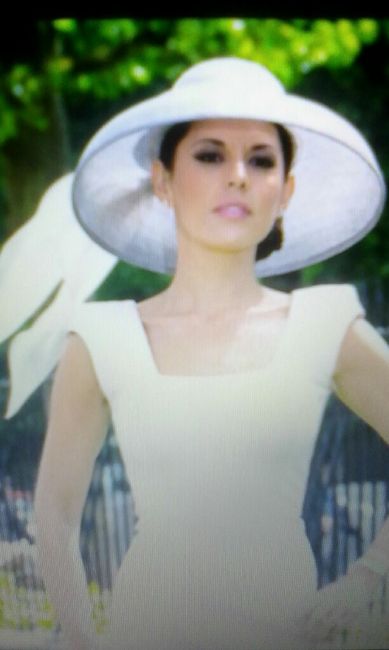 E in testa?- cappelli... - 8