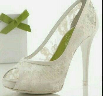 Curiosando nel mondo delle nozze -scarpe - 19