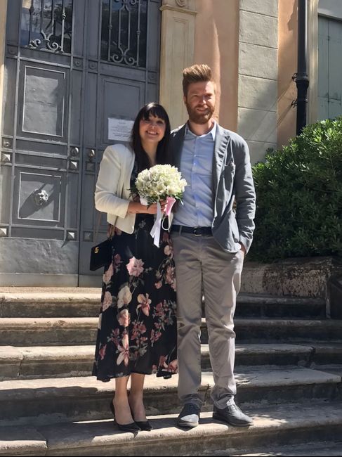 Di che colore sarà il vostro abito per la promessa di matrimonio? 5