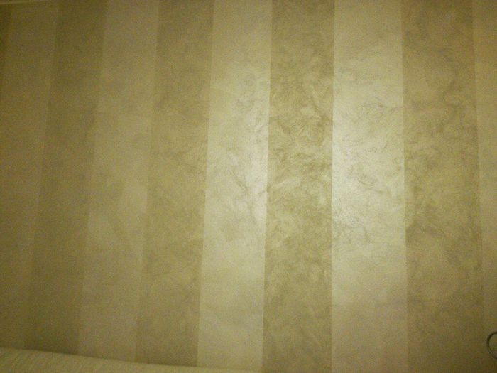 Colore pareti a righe - 1