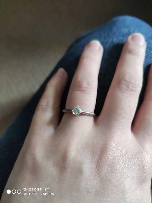E ora mostraci una foto del tuo anello di fidanzamento! 10