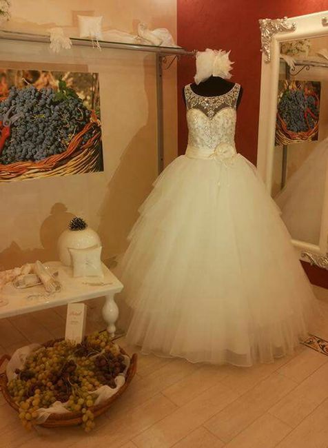 Abito da sposa per spose basse - 1