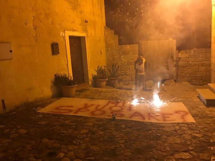 Proposta eccessiva o romantica ? - 1