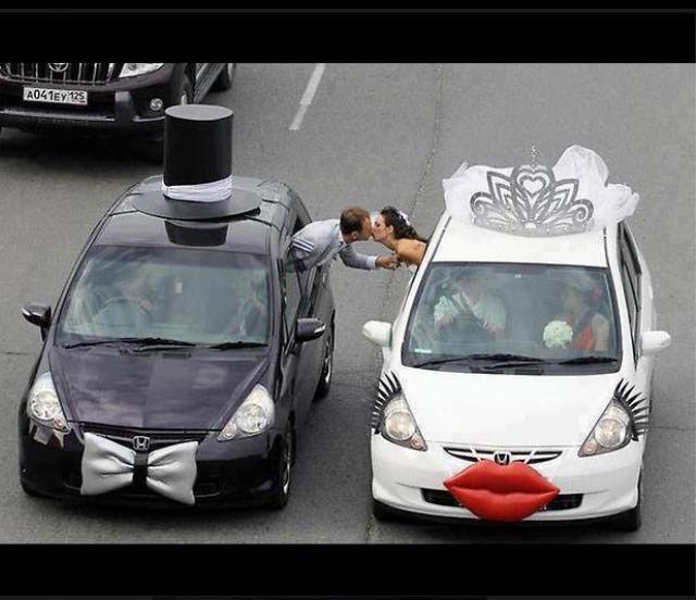 Come decorerete l'auto del vostro matrimonio? - 1