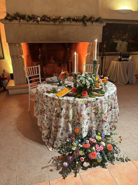 Vibrazioni romantiche o eleganza senza tempo? 🌸✨ 7